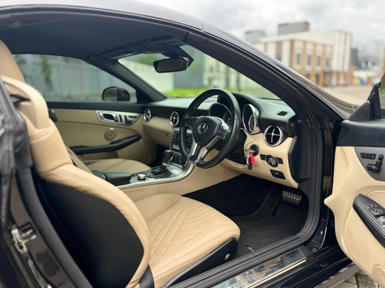 Mercedez Benz SLK250  2012